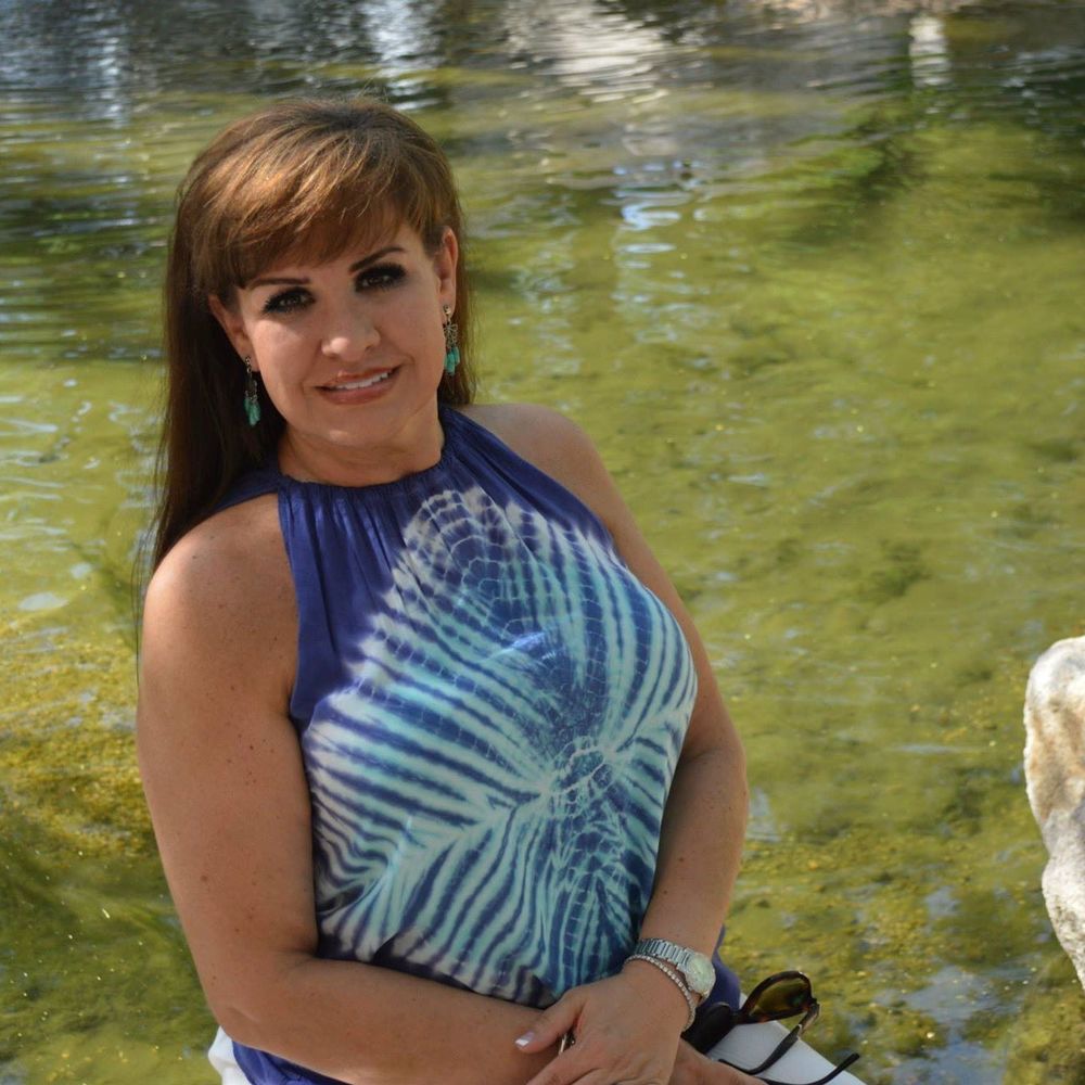 Meet your Posher, Valerie
